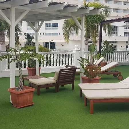 Flores Hotel