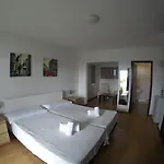 Ξενοδοχείο Flores 4*