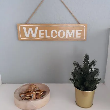 호텔 Flores 아데제