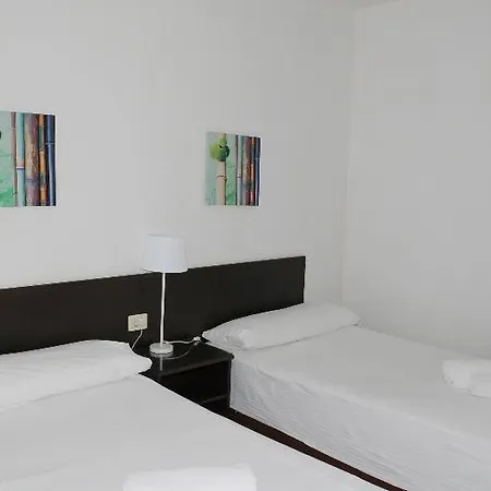 Flores Hotel