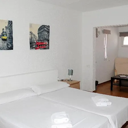Flores Hotel
